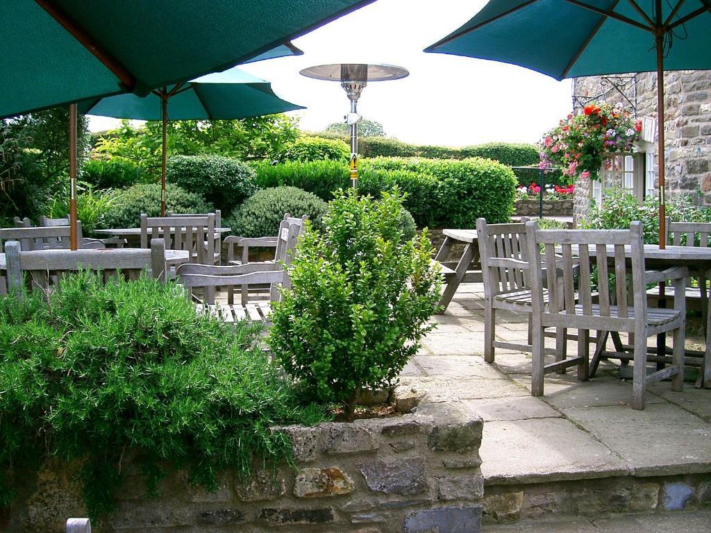 The Carpenters Arms Hotel Pensford ภายนอก รูปภาพ
